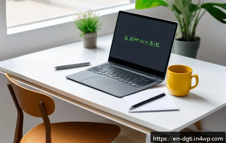 미니멀리즘을 위한 온라인 학습 도구 - A minimalist modern study desk setup in a bright room featuring a sleek laptop displaying a distract...